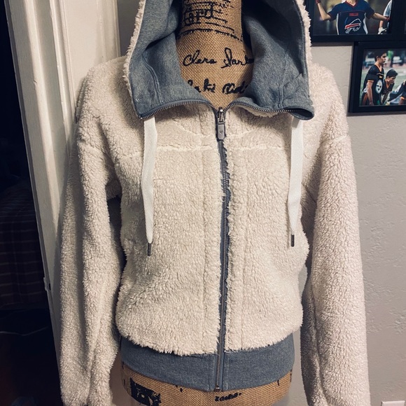short sweet sherpa jacket lululemon